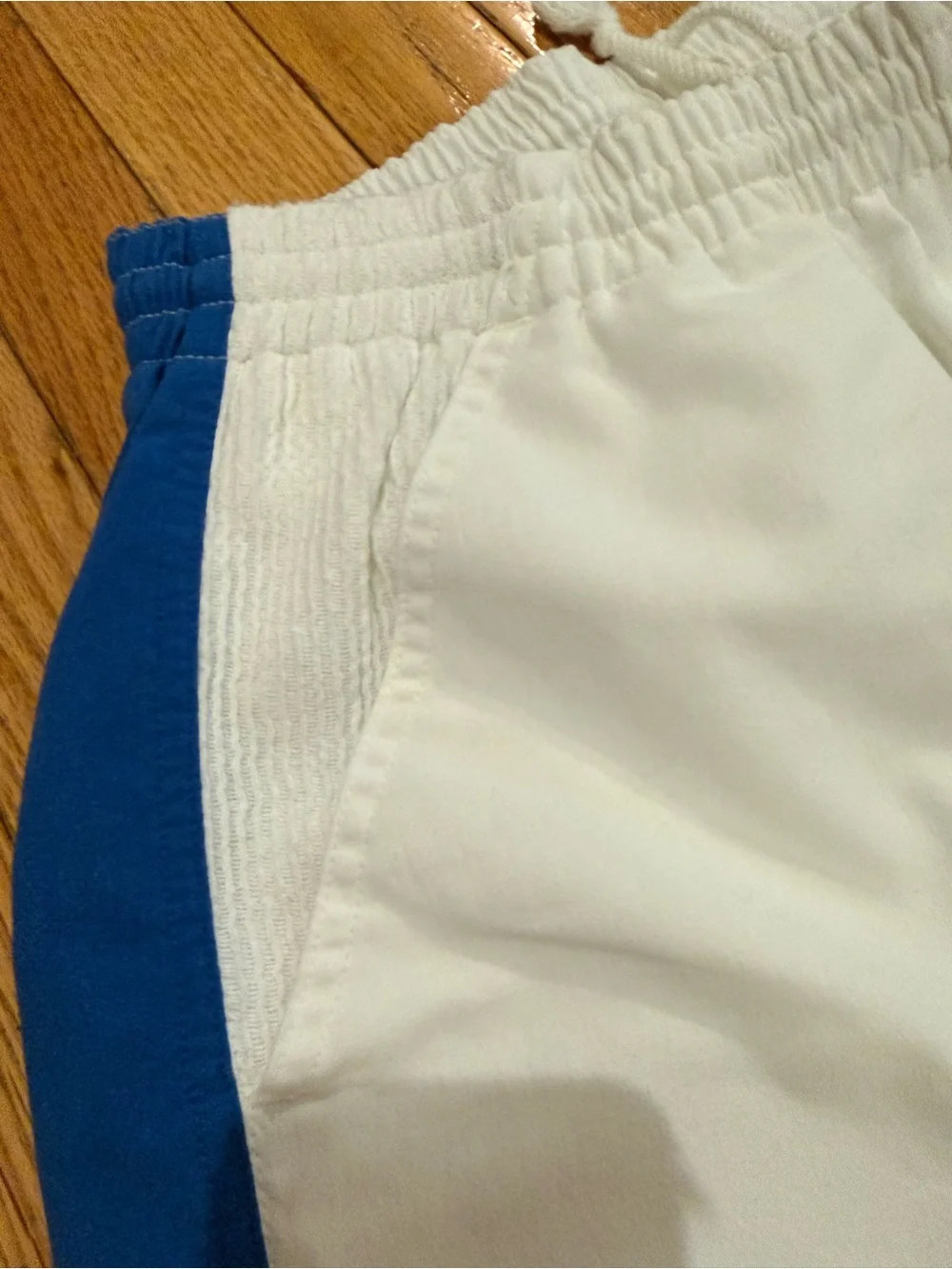 VTG Sears Men’s Store Ocean Gear White Swim  Shorts Blue Side Panels
